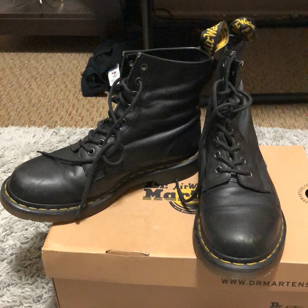 Matte Black Dr.Marten Boots